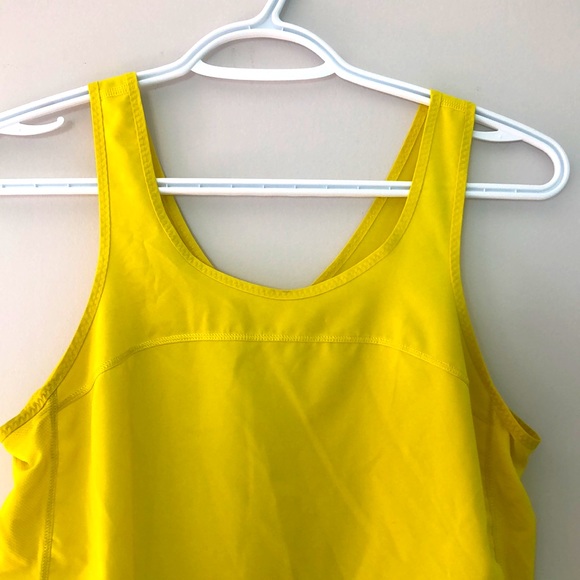 LuluLemon Size 4 Yellow Singlet - Picture 2 of 4